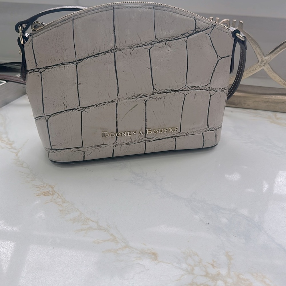 Dooney Bourke